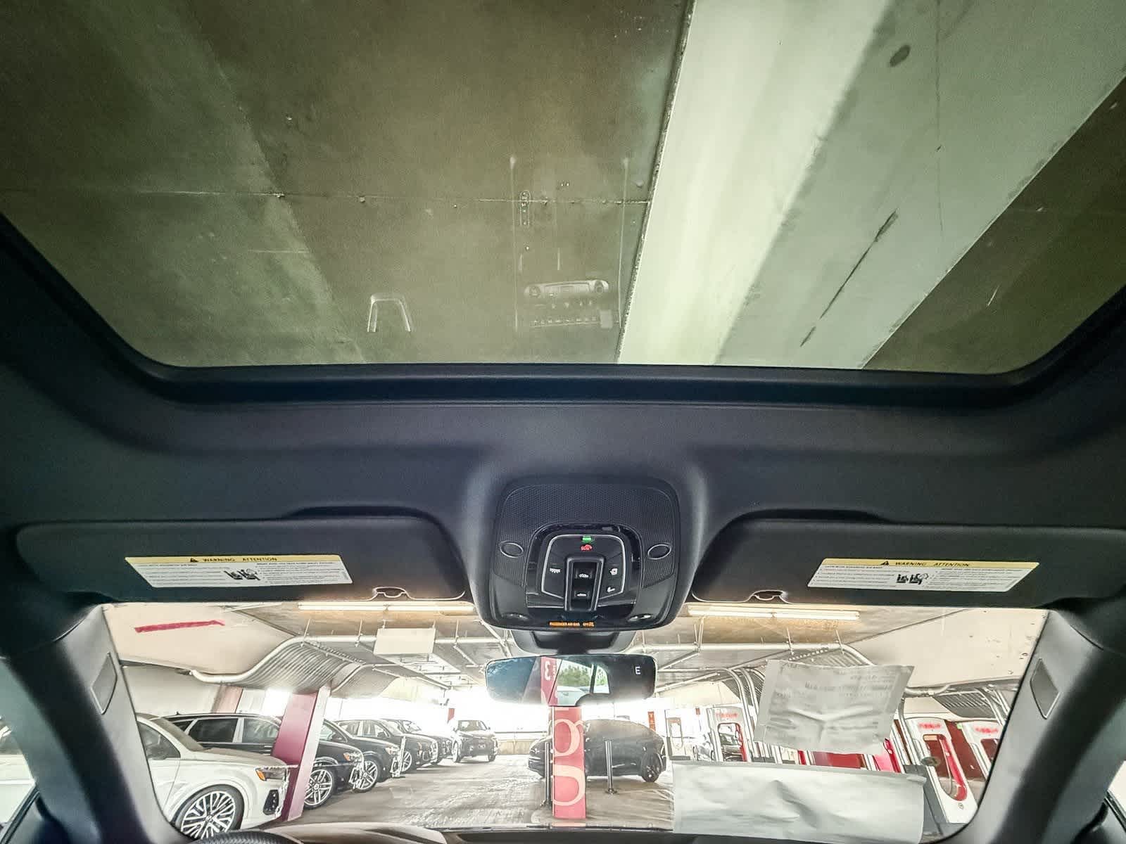 Thumbnail: 2026 Audi RS Q8 - 16