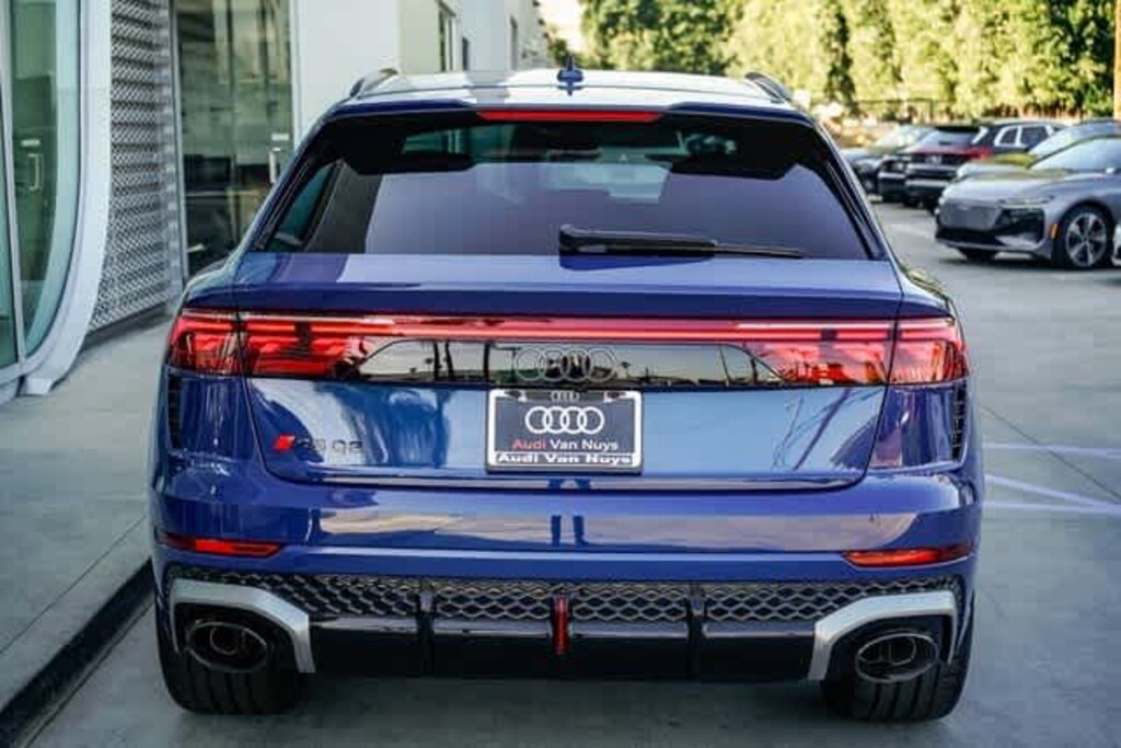 New 2025 Audi RS Q8 4.0T performance SUV