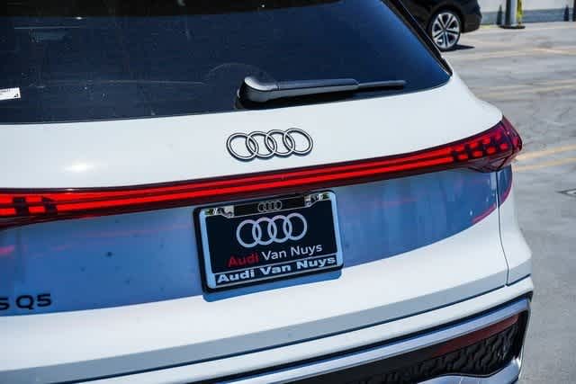 Thumbnail: 2025 Audi SQ5 - 13