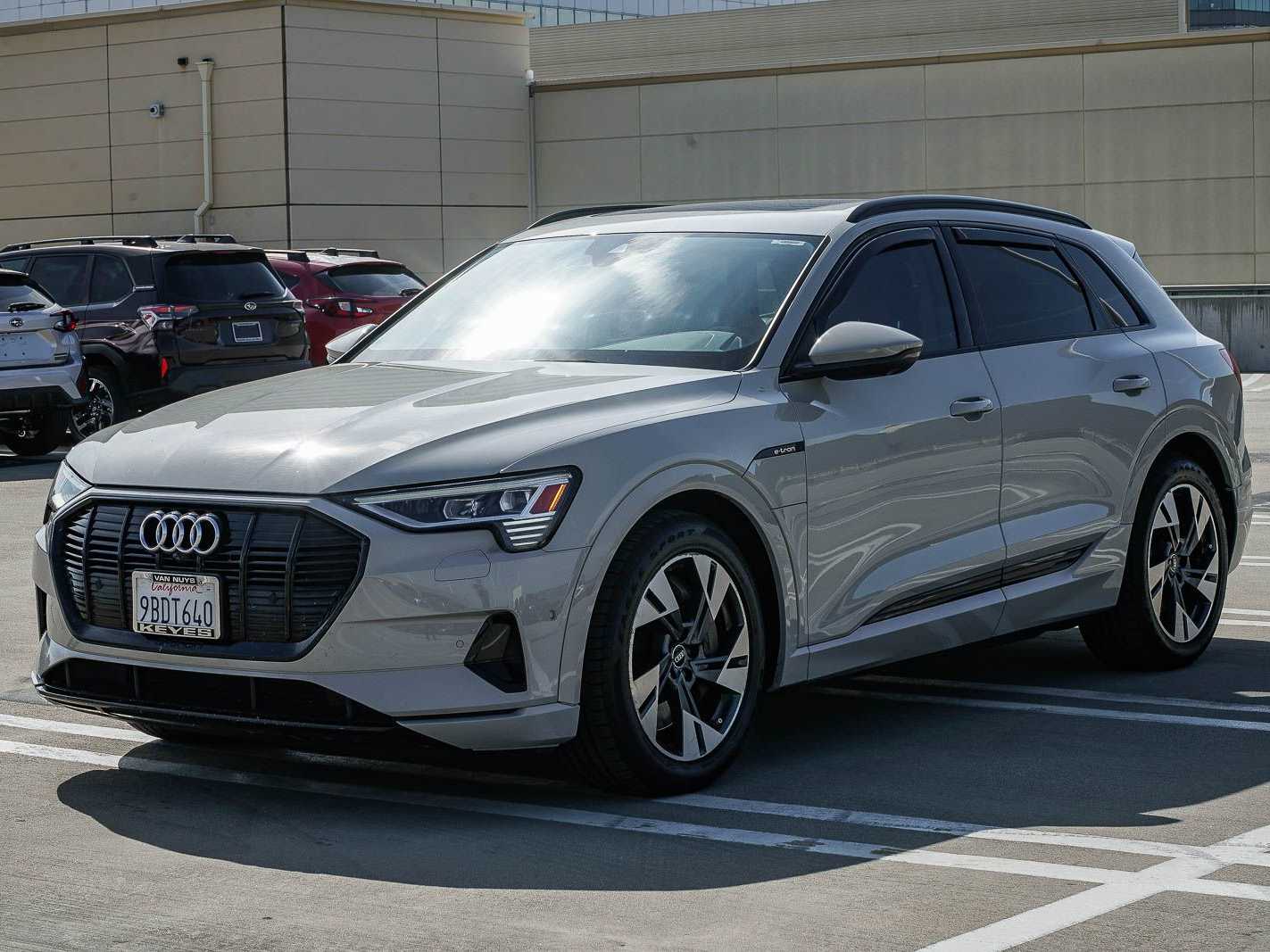 2022 Audi e-tron Premium -
                  Sherman Oaks, CA