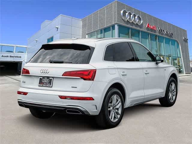 Thumbnail: 2022 Audi Q5 - 4
