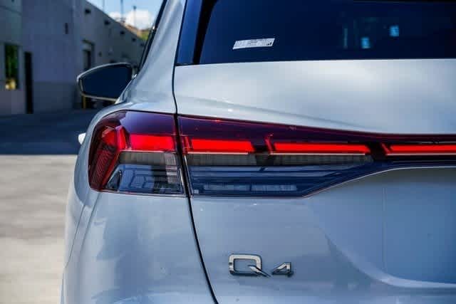 Thumbnail: 2025 Audi Q4 e-tron - 9