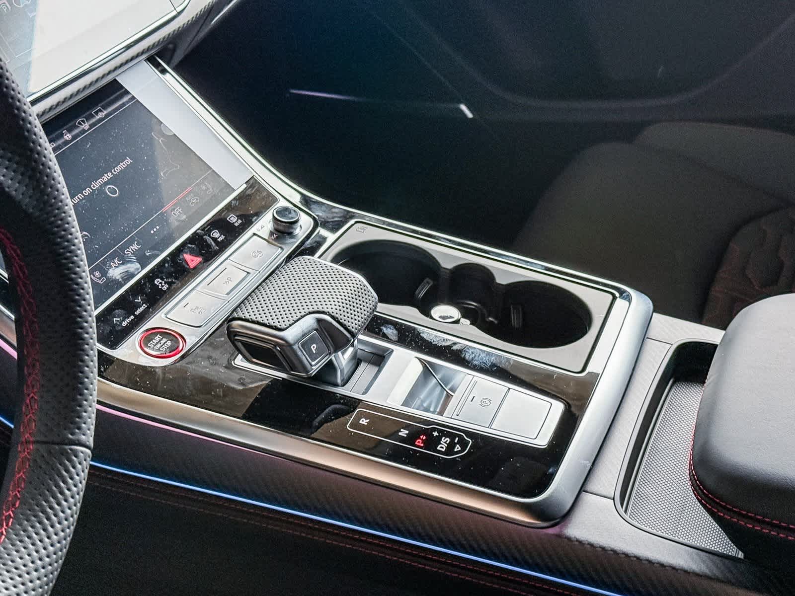 Thumbnail: 2026 Audi RS Q8 - 20