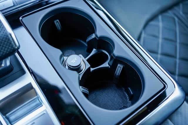 Thumbnail: 2024 Audi SQ8 - 23