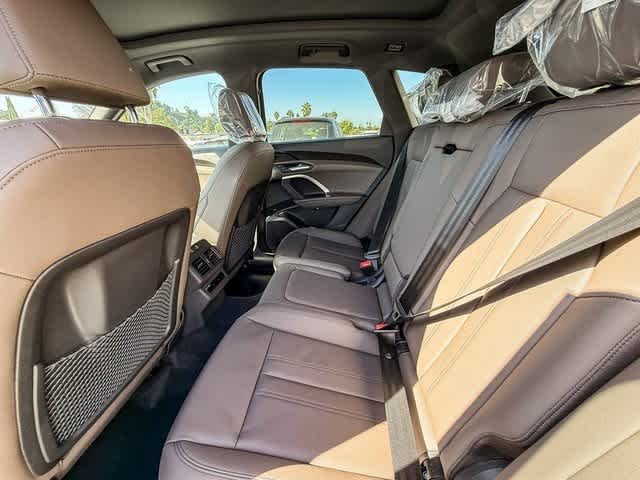 Thumbnail: 2025 Audi Q5 - 18