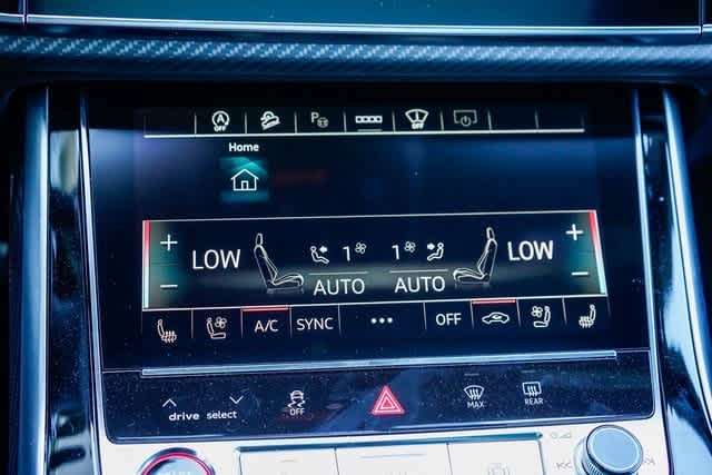 Thumbnail: 2025 Audi RS Q8 - 22