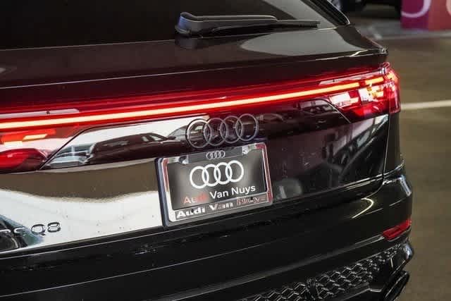 Thumbnail: 2025 Audi RS Q8 - 12