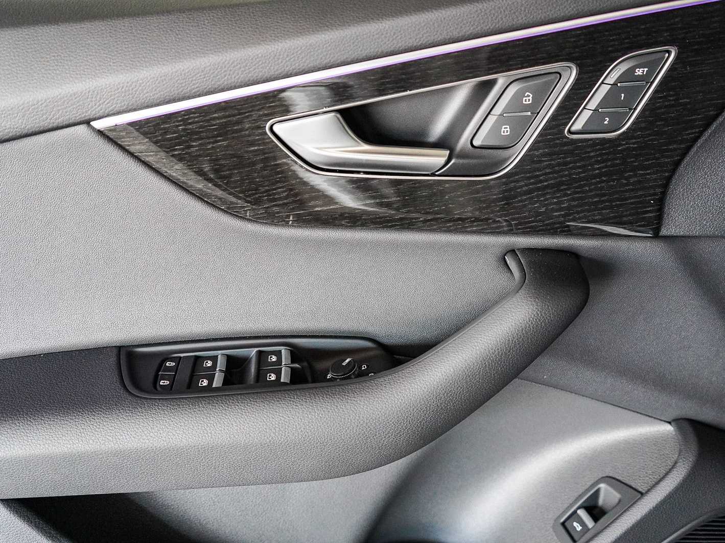 Thumbnail: 2026 Audi Q7 - 22