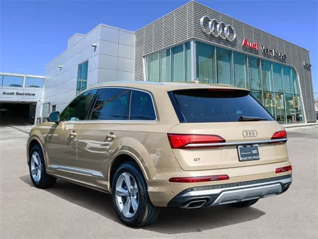 2025 Audi Q7 Premium photo 2