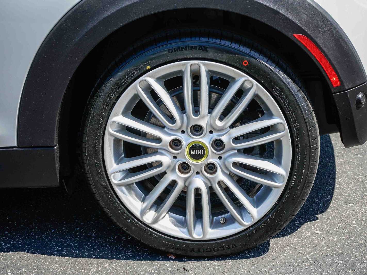 Thumbnail: 2023 MINI Cooper Hardtop - 10