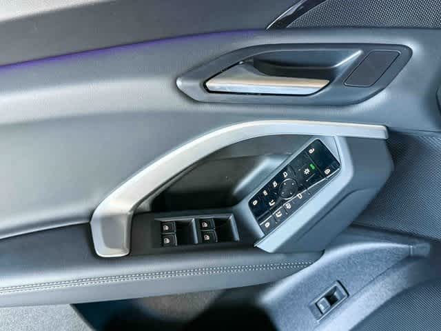 Thumbnail: 2025 Audi Q5 - 22