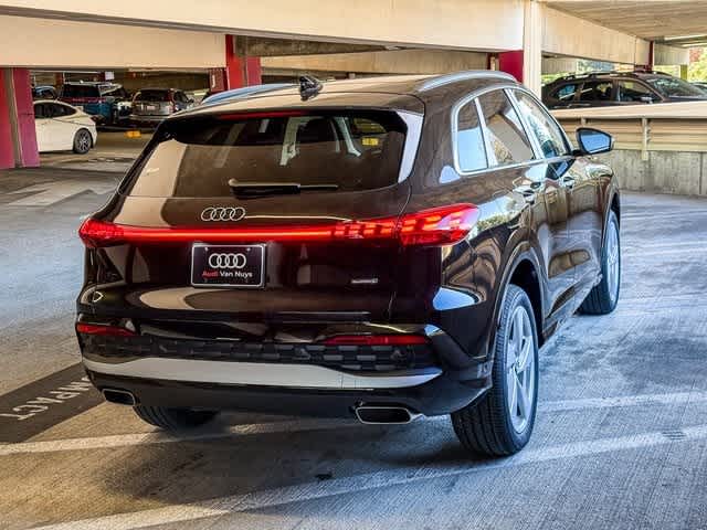 Thumbnail: 2025 Audi Q5 - 4