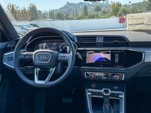 Thumbnail: 2025 Audi Q3 - 13