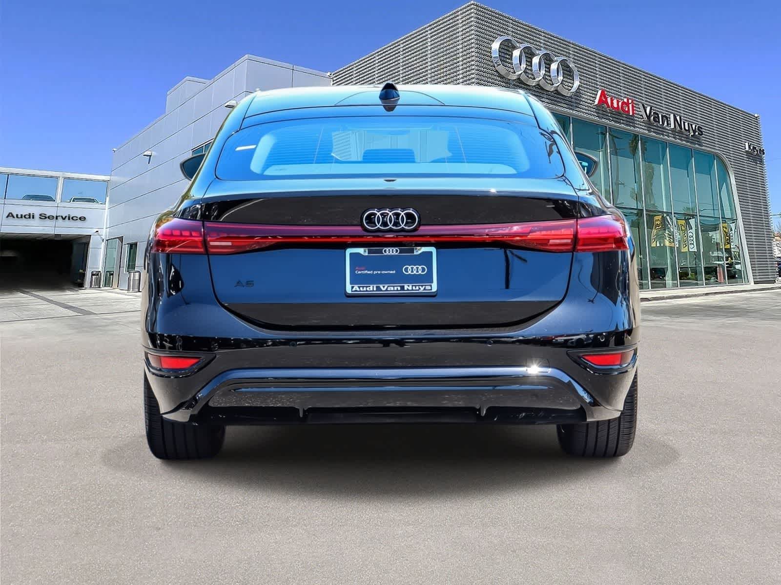 Thumbnail: 2025 Audi e-tron - 2