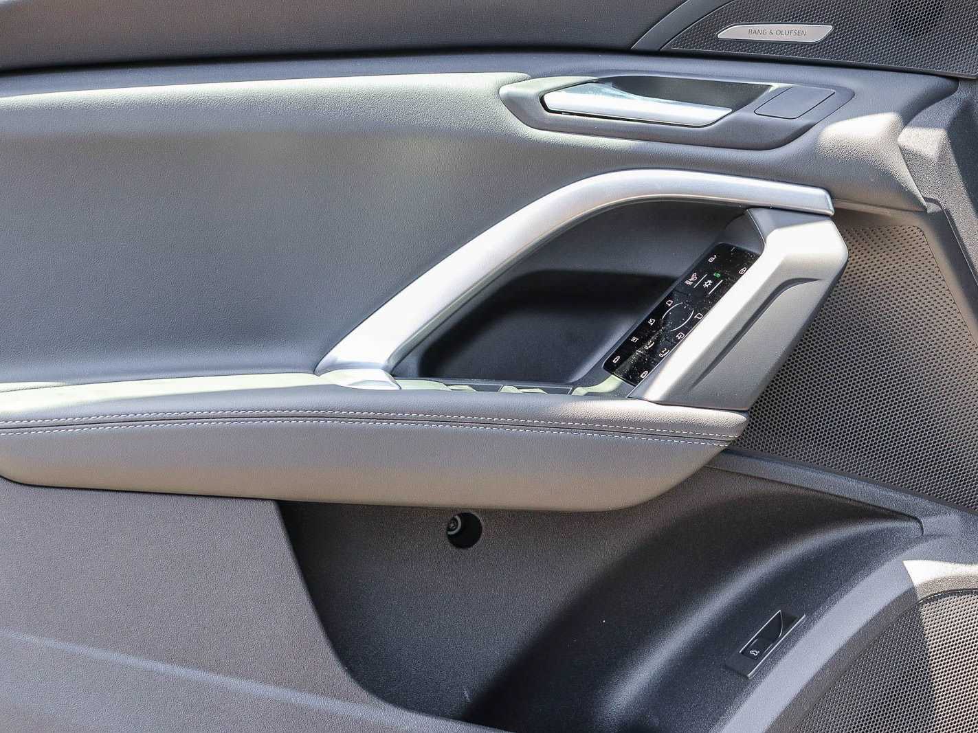 Thumbnail: 2026 Audi Q5 - 22