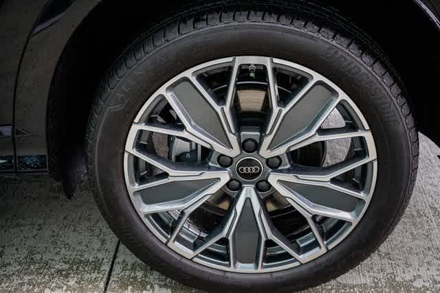 Thumbnail: 2025 Audi Q5 - 10