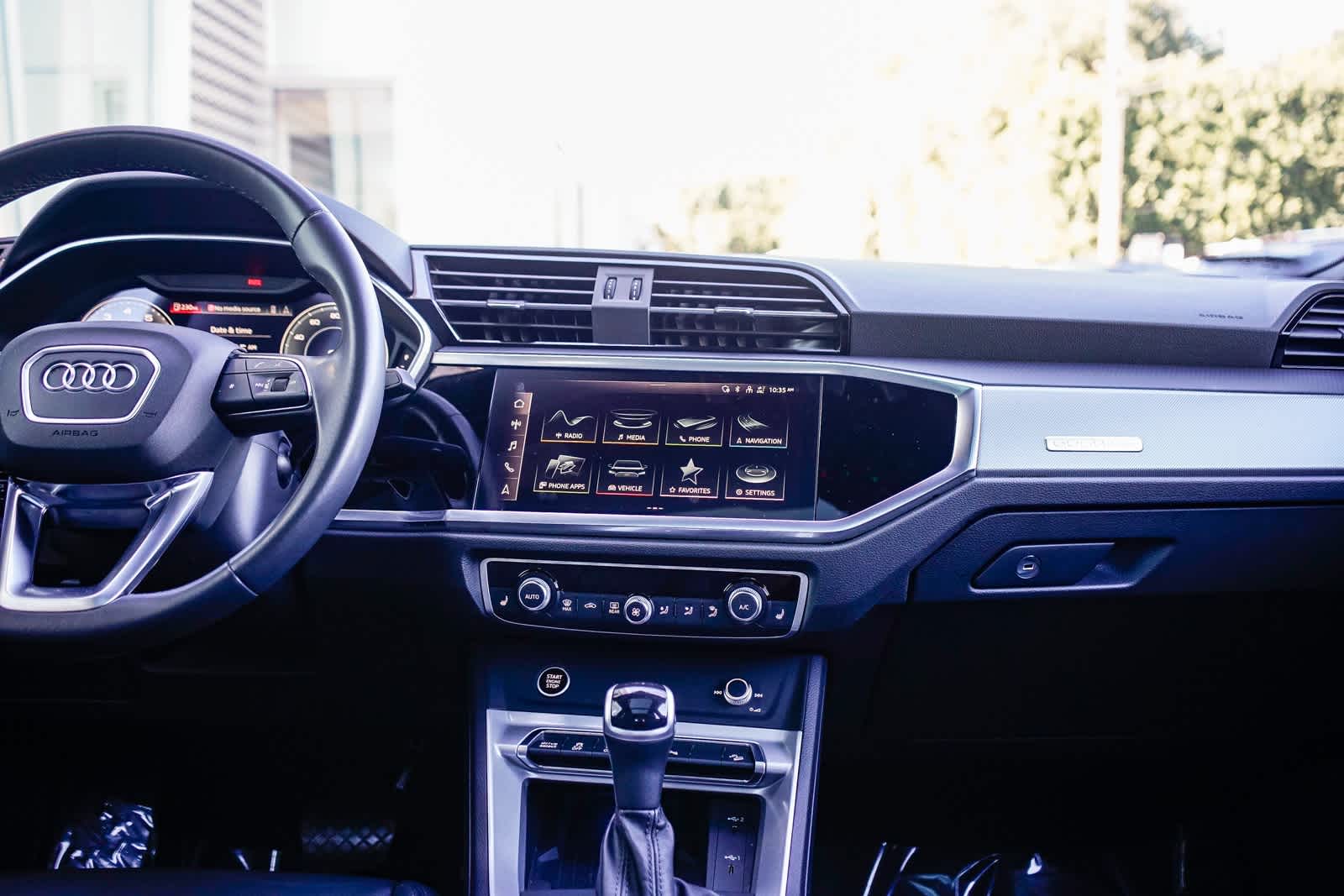 Thumbnail: 2023 Audi Q3 - 13