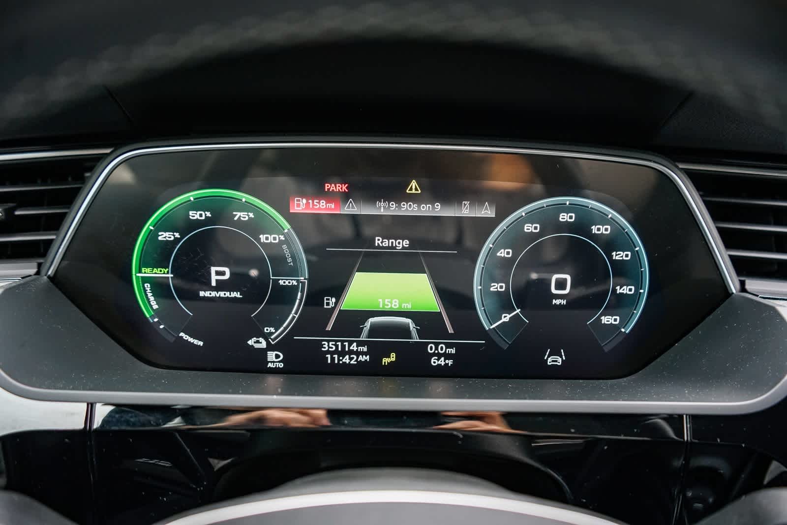 Thumbnail: 2023 Audi e-tron - 25