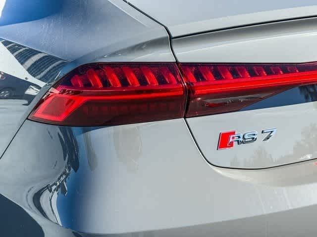 Thumbnail: 2026 Audi RS 7 - 7