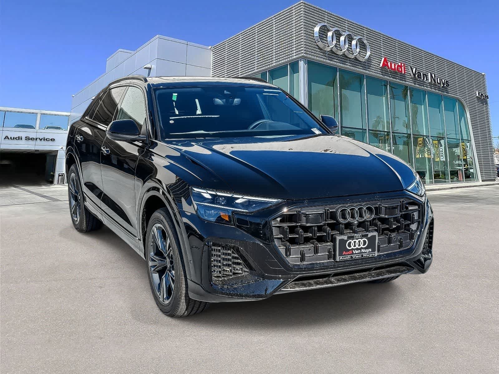 Thumbnail: 2026 Audi Q8 - 3