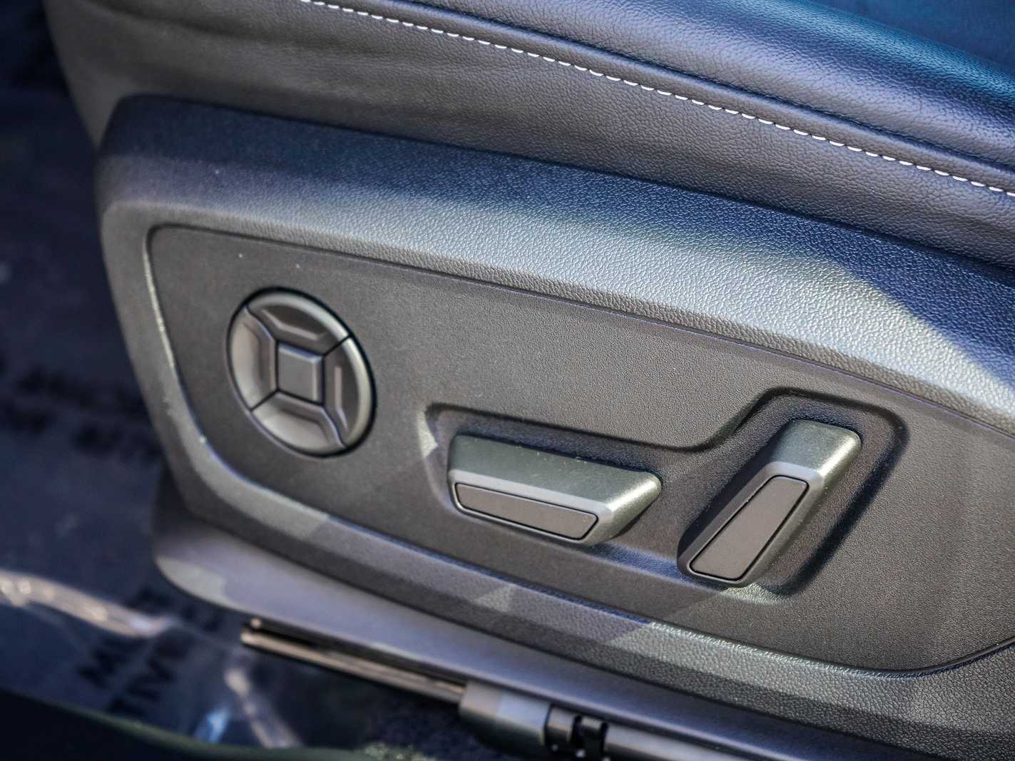 Thumbnail: 2023 Audi Q4 e-tron - 20