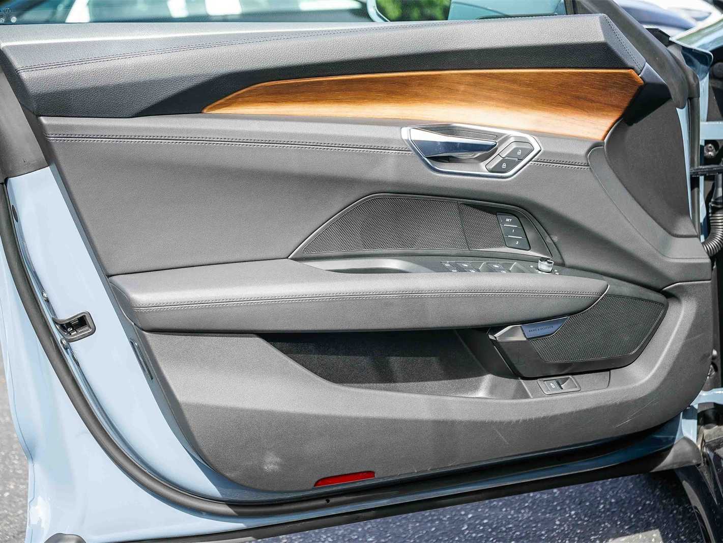 Thumbnail: 2023 Audi e-tron GT - 19