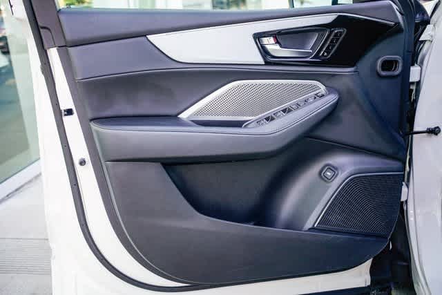 Thumbnail: 2023 Acura MDX - 19