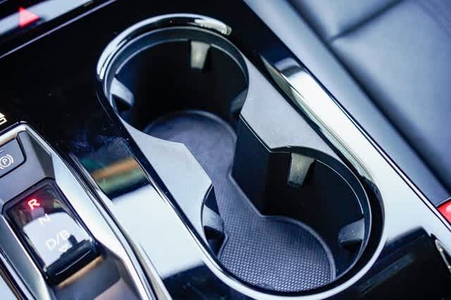 Thumbnail: 2025 Audi Q6 e-tron - 23