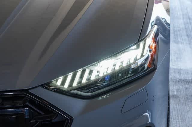 Thumbnail: 2025 Audi S7 - 8