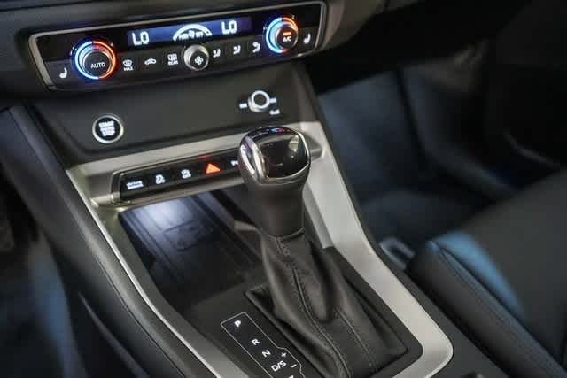 Thumbnail: 2025 Audi Q3 - 27