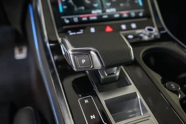 Thumbnail: 2025 Audi SQ7 - 30