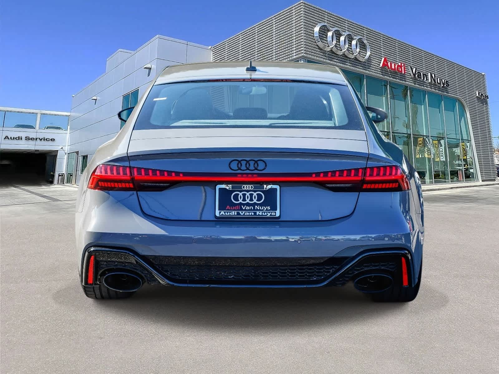 Thumbnail: 2022 Audi RS 7 - 3