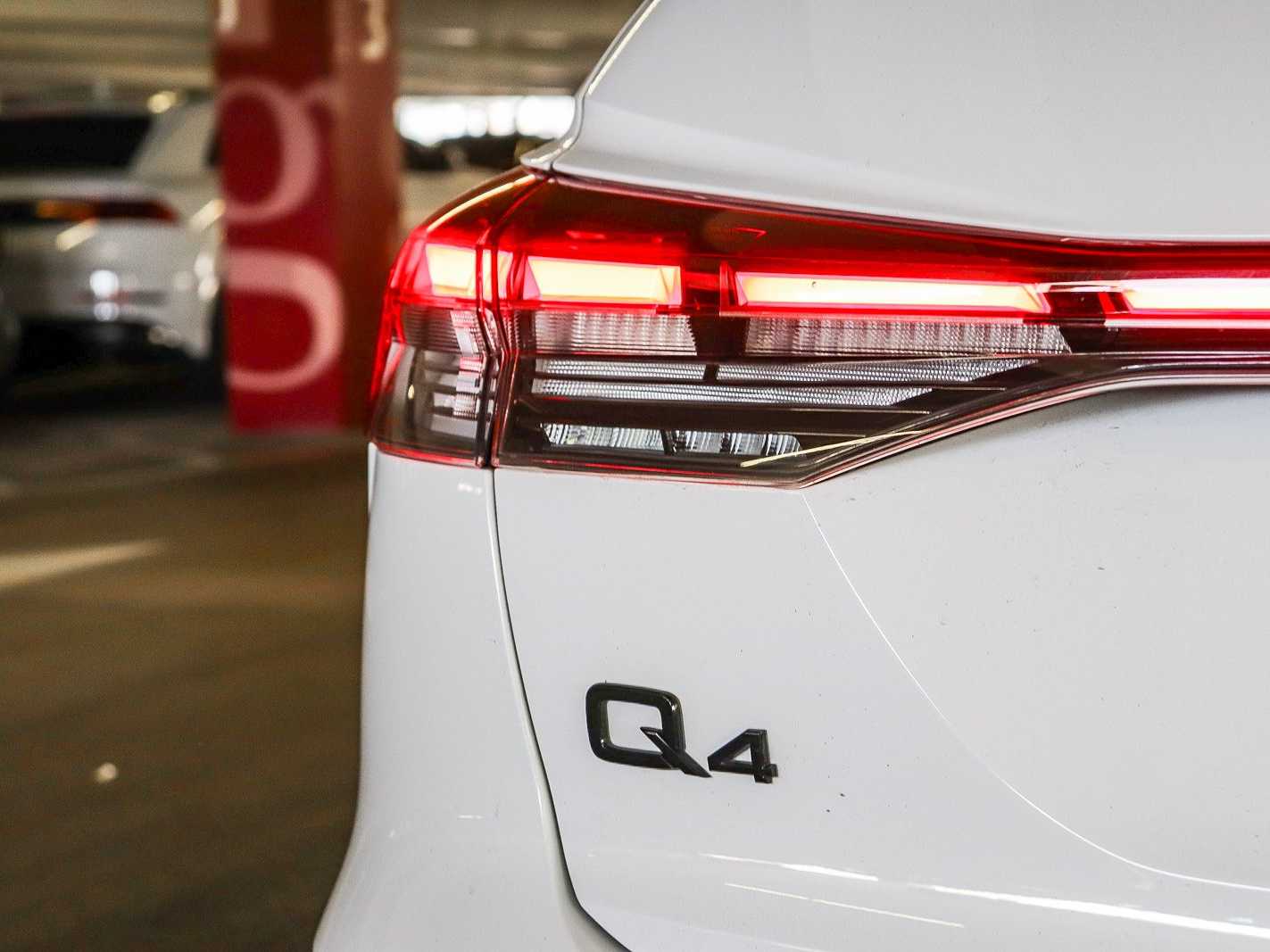 Thumbnail: 2023 Audi Q4 e-tron - 9