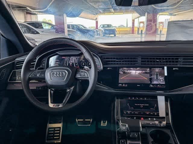 Thumbnail: 2025 Audi RS Q8 - 13