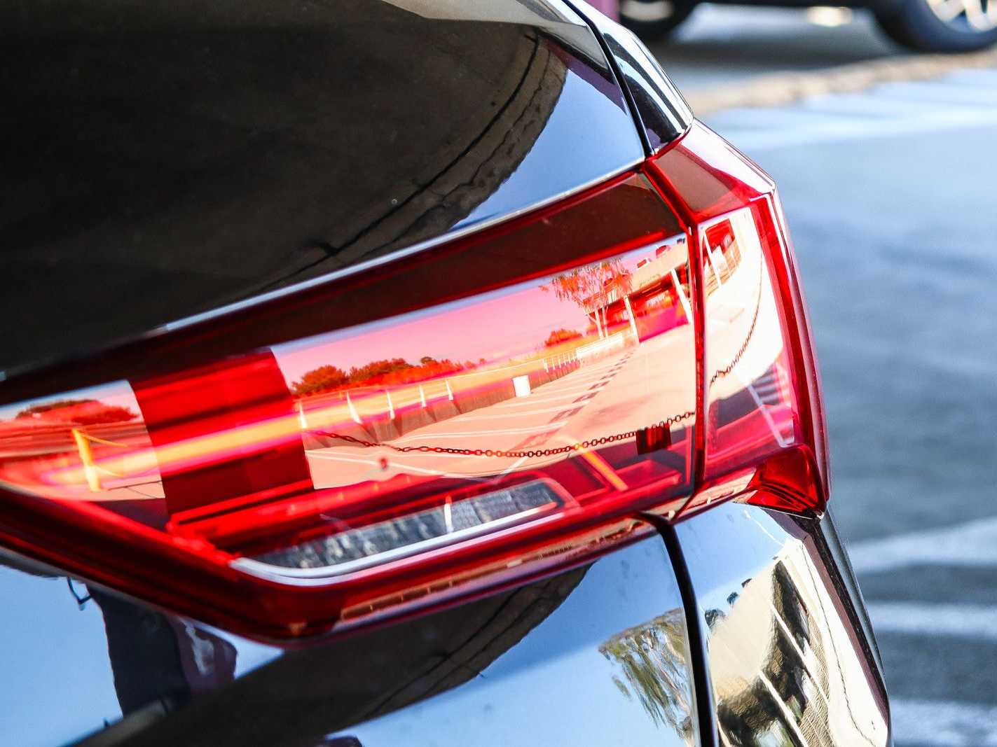 Thumbnail: 2023 Audi Q3 - 11