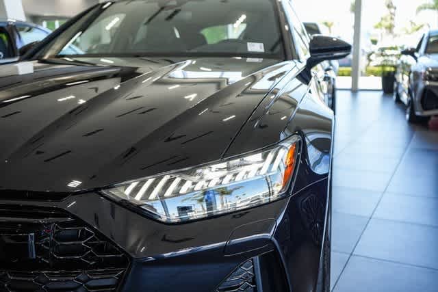 Thumbnail: 2025 Audi RS 6 - 5