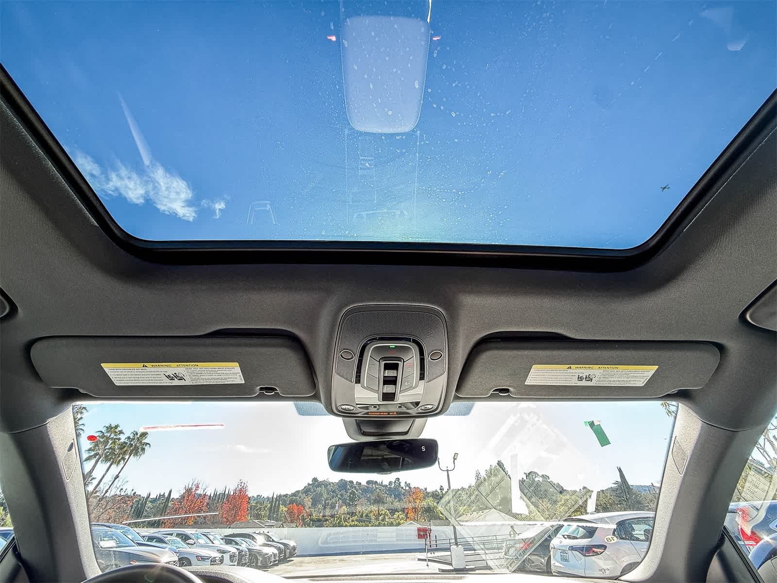 Thumbnail: 2026 Audi Q8 - 16