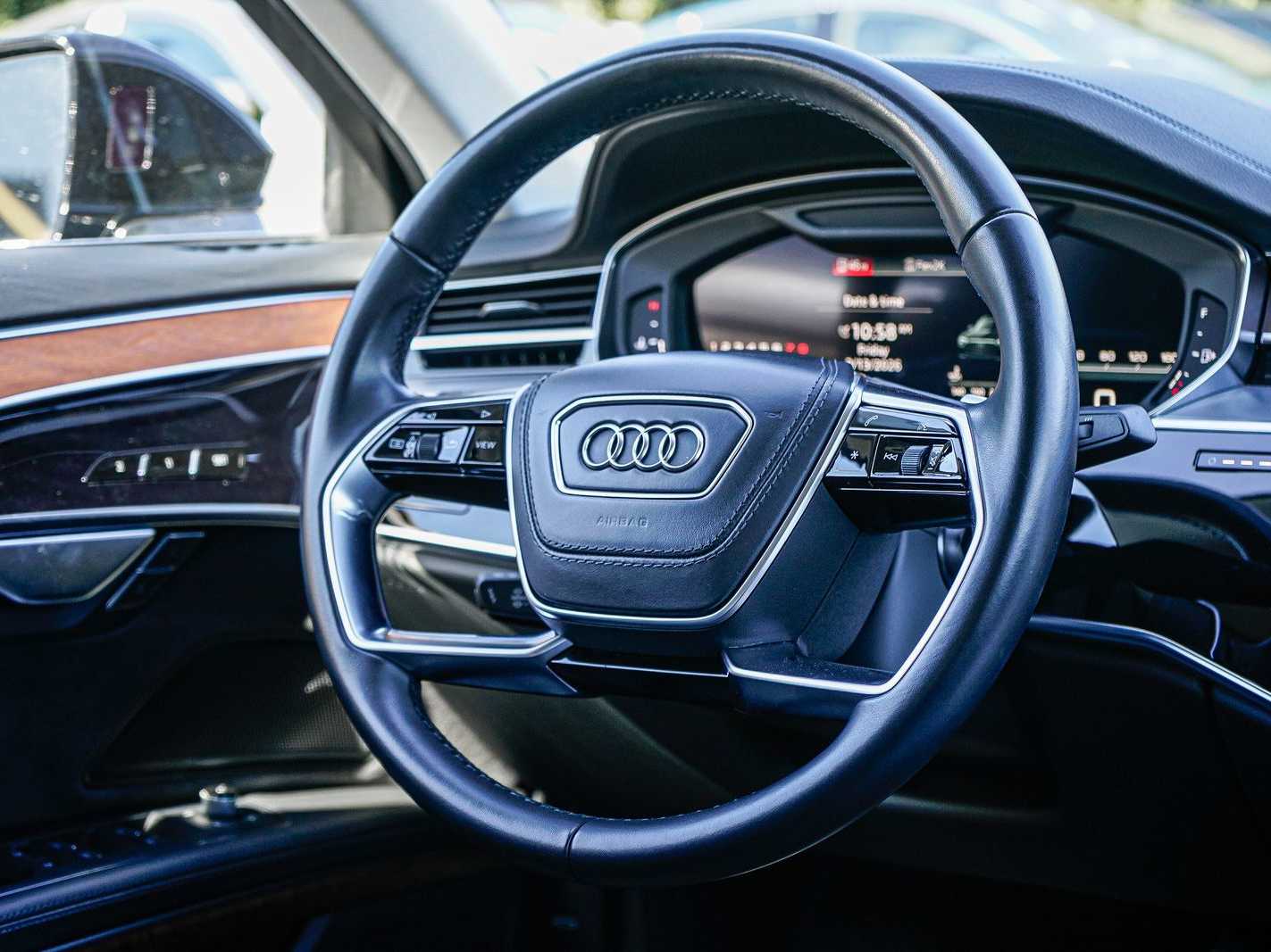 Thumbnail: 2022 Audi A8 - 15