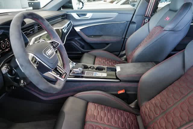 Thumbnail: 2025 Audi RS 6 - 24