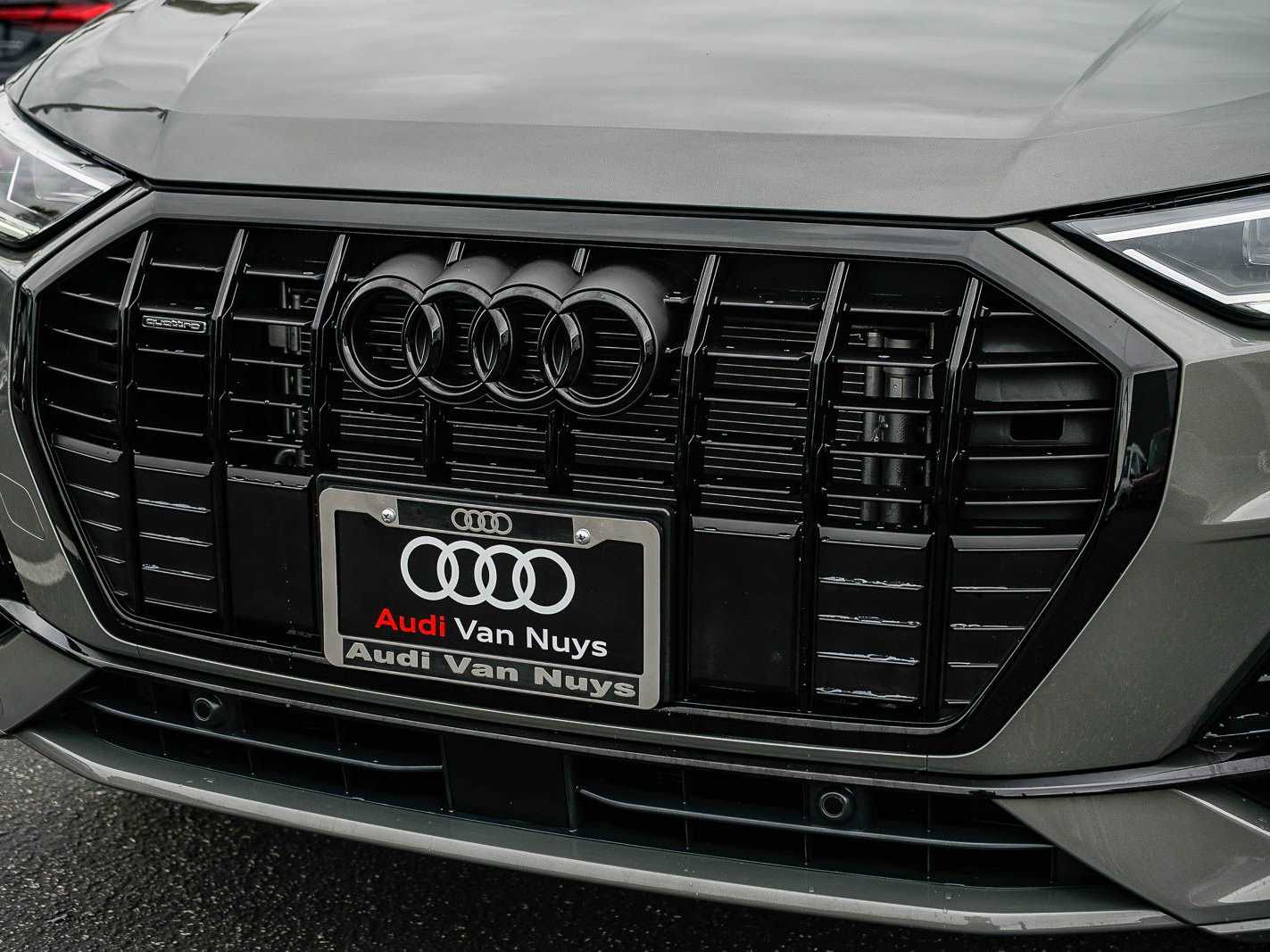 Thumbnail: 2025 Audi Q3 - 8