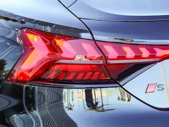 Thumbnail: 2026 Audi e-tron GT - 10