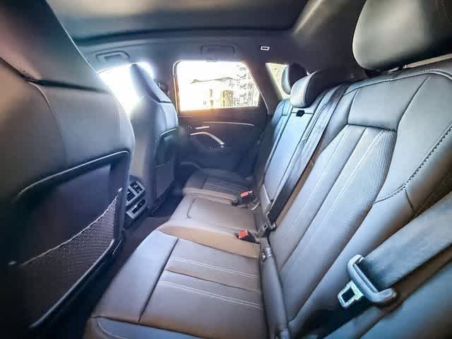 Thumbnail: 2025 Audi Q5 - 18