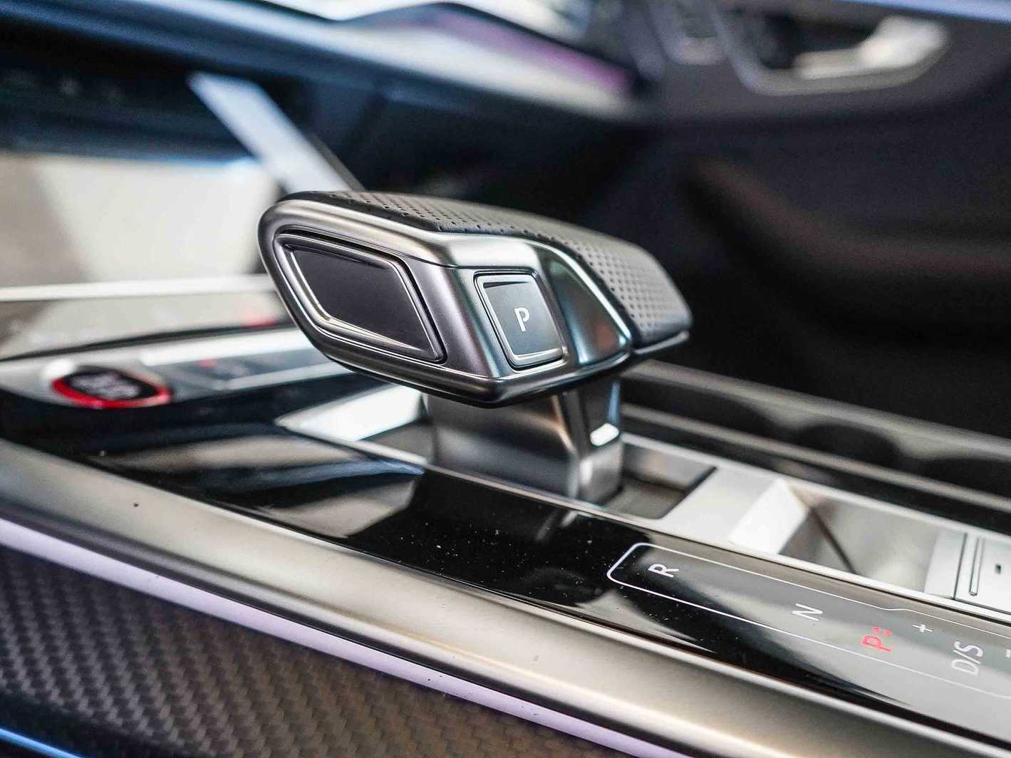 Thumbnail: 2026 Audi SQ8 - 25