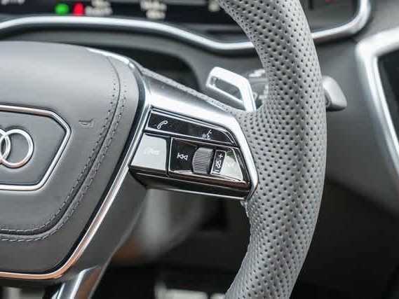 Thumbnail: 2025 Audi RS 7 - 23