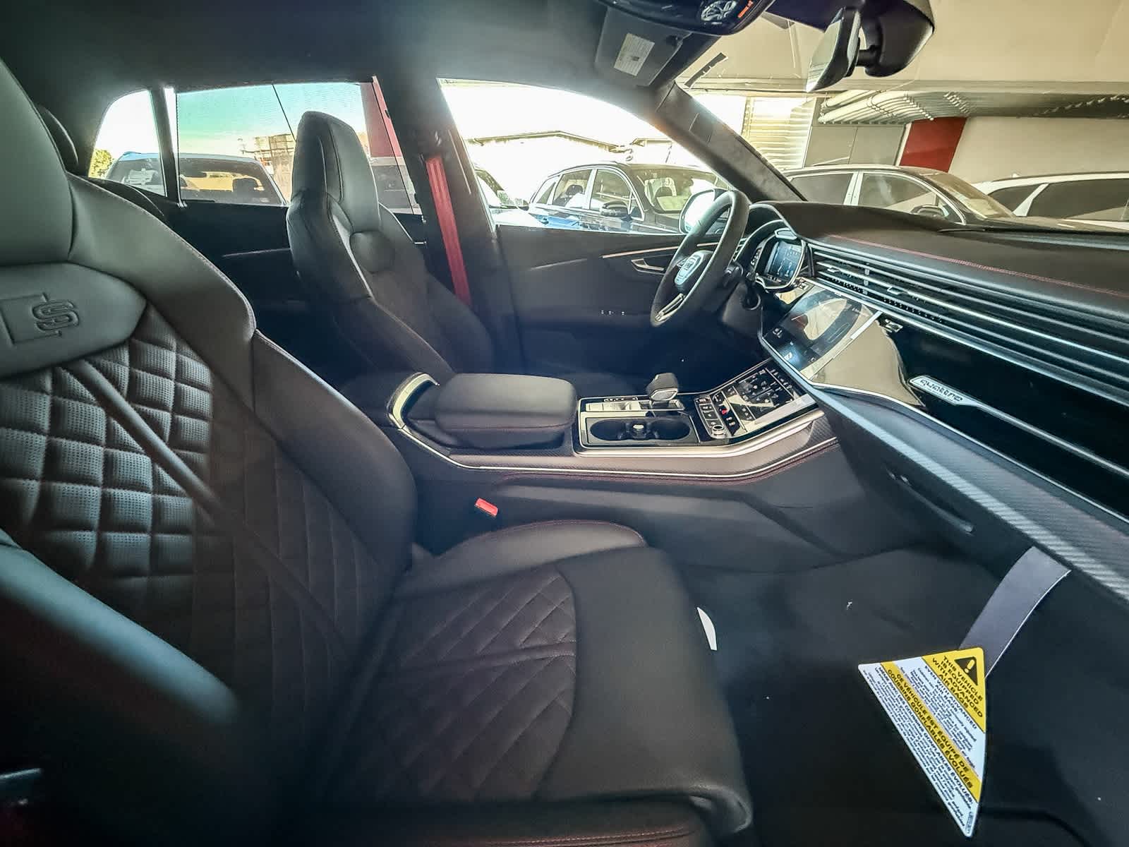 Thumbnail: 2026 Audi SQ8 - 17