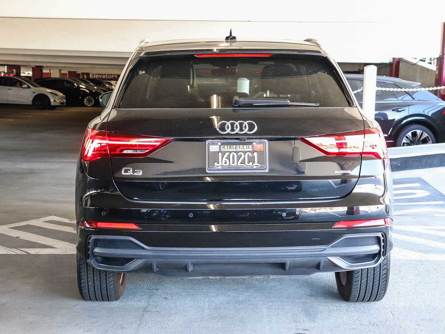 Thumbnail: 2023 Audi Q3 - 3