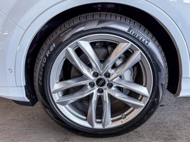 Thumbnail: 2025 Audi Q7 - 9