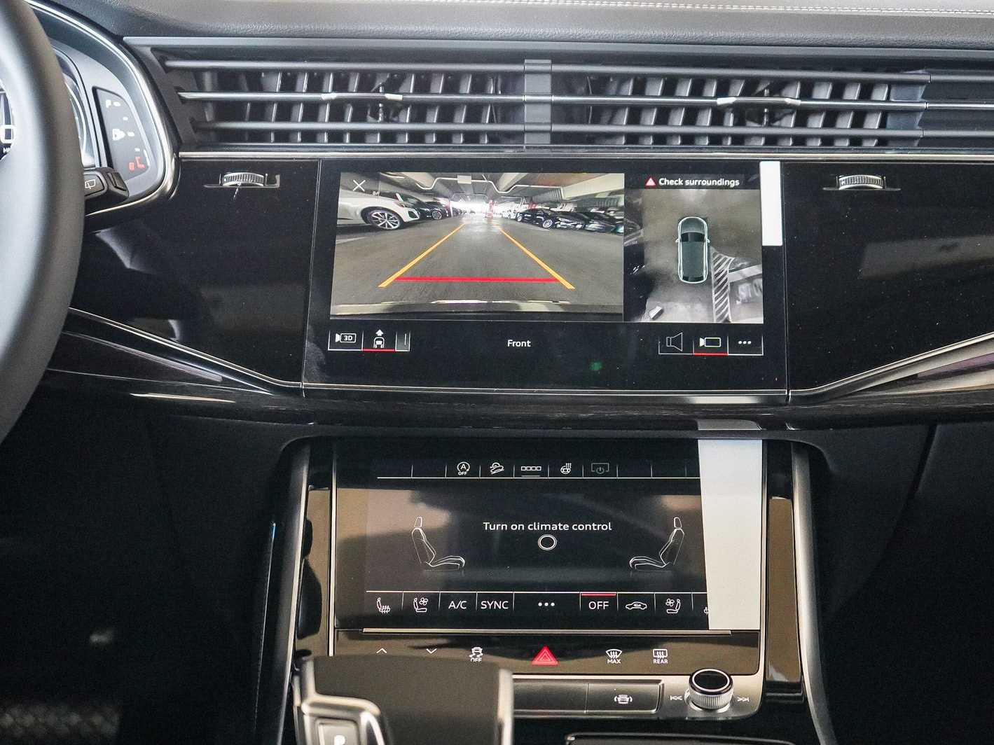 Thumbnail: 2026 Audi Q8 - 14