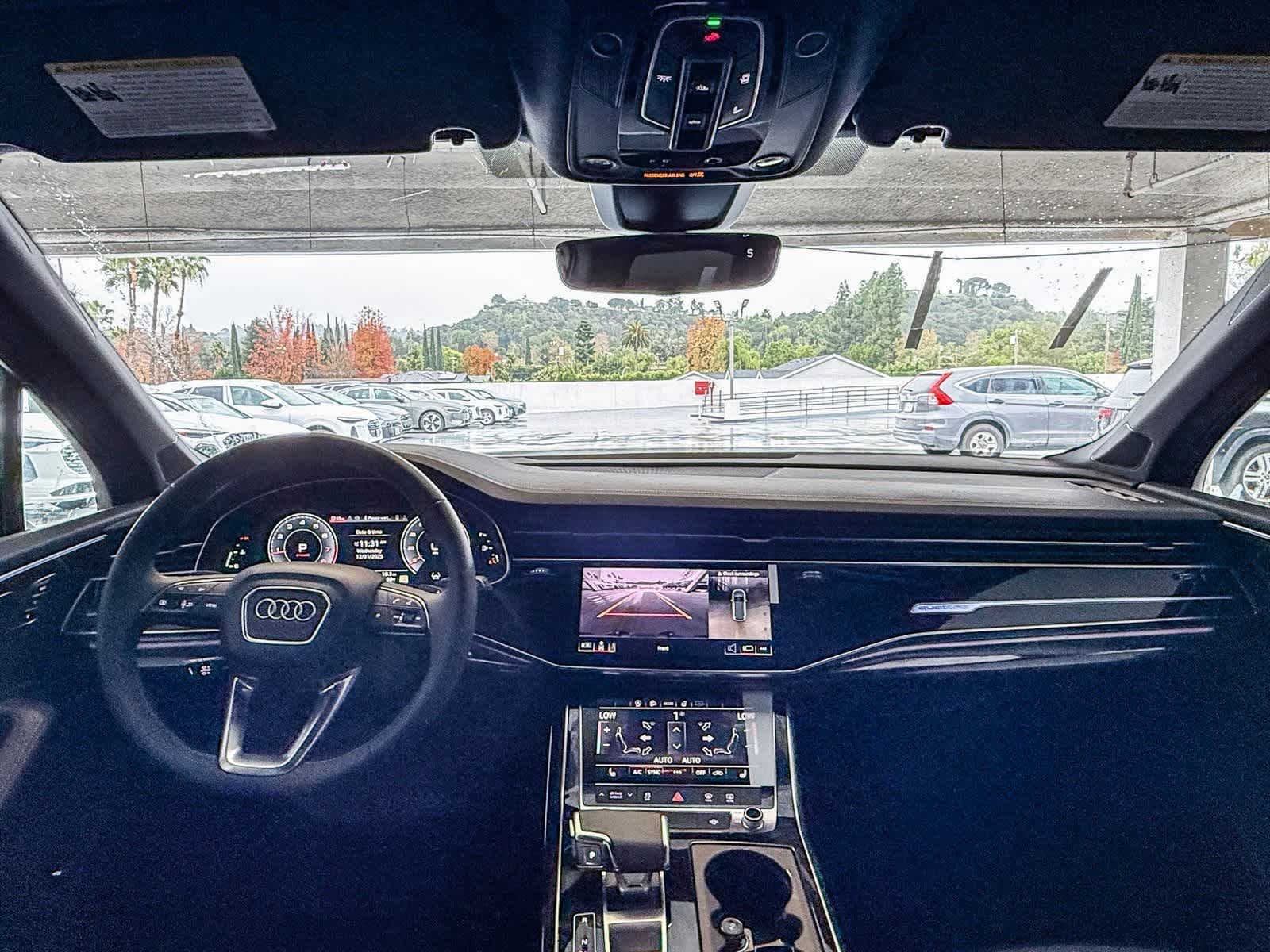 Thumbnail: 2026 Audi Q7 - 12