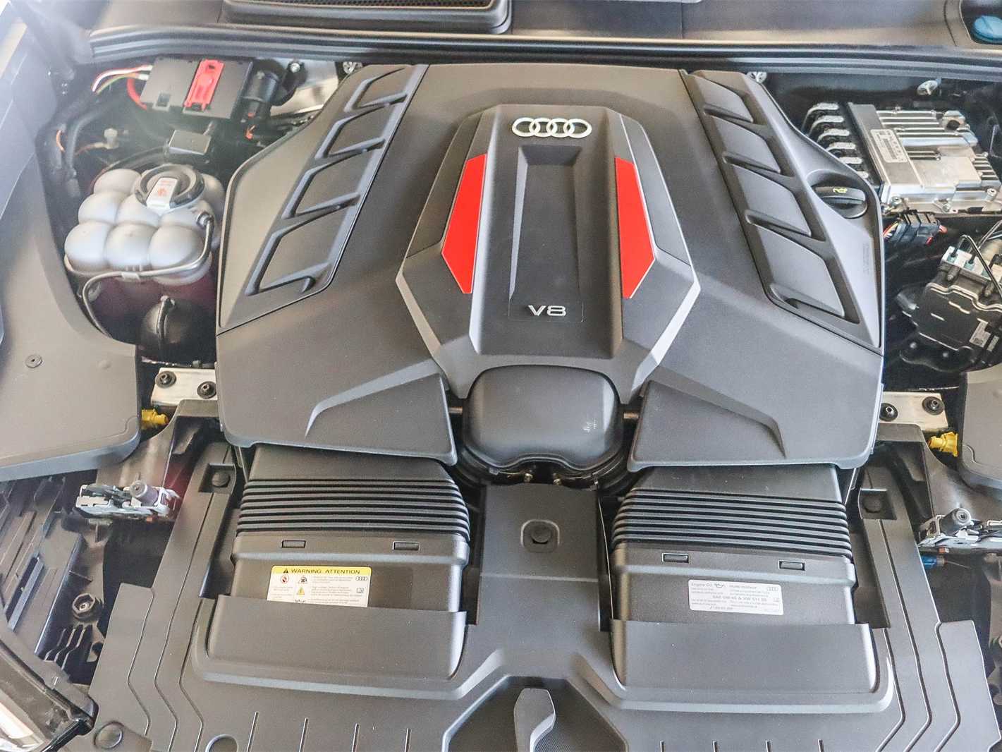 Thumbnail: 2026 Audi SQ8 - 27